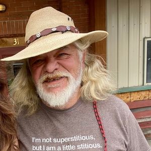 Meet your Posher, Tom